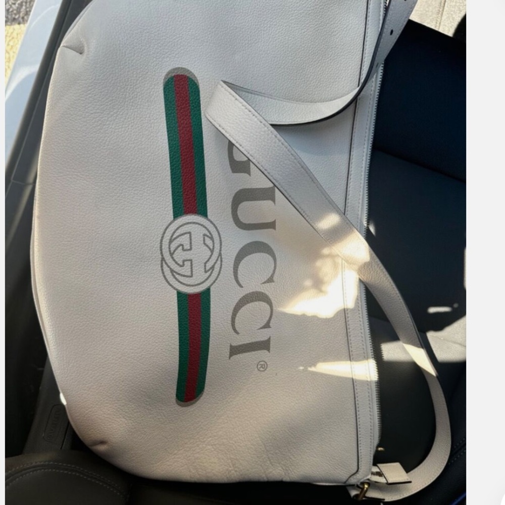 Authentic Gucci crossbody.